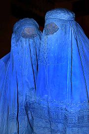 180px-Burqa Afghanistan 01
