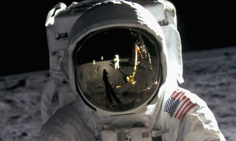 -Apollo-11-astronaut-Buzz-001
