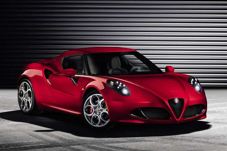 Alfa-Romeo-4C-19-fotoshowImageNew-c23b15