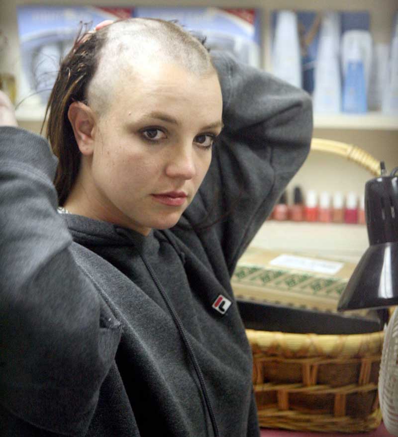 Bilder-Thread britney-shaving-2
