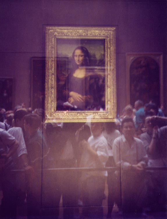 Mona-lisa-through-glass