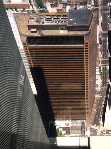 WTC7TopfromWTC2