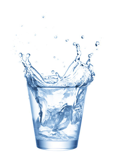 Glas Wasser klein
