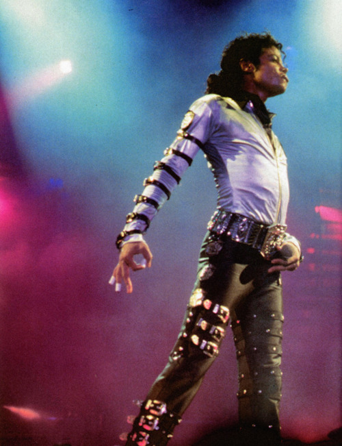 Gorgeous-michael-jackson-24854480-500-65