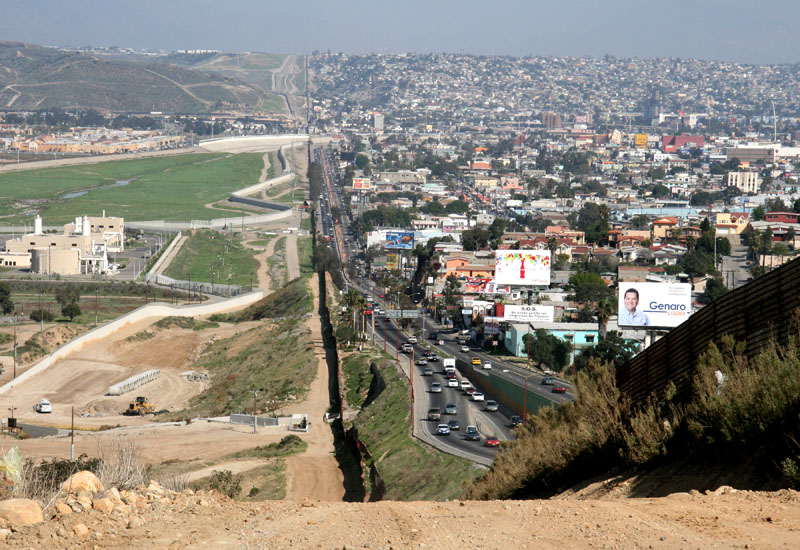 Bilder-Thread tD6nEqb mexico-us-border-san-diego-tijuana