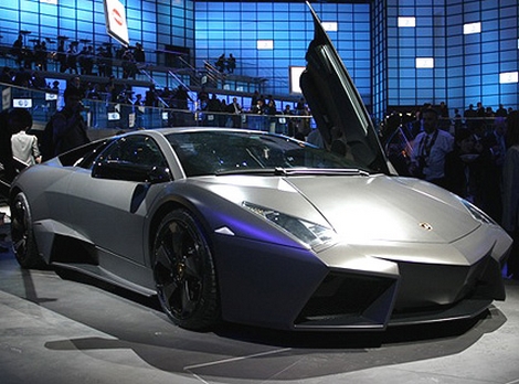 Lamborghini-Reventon-2