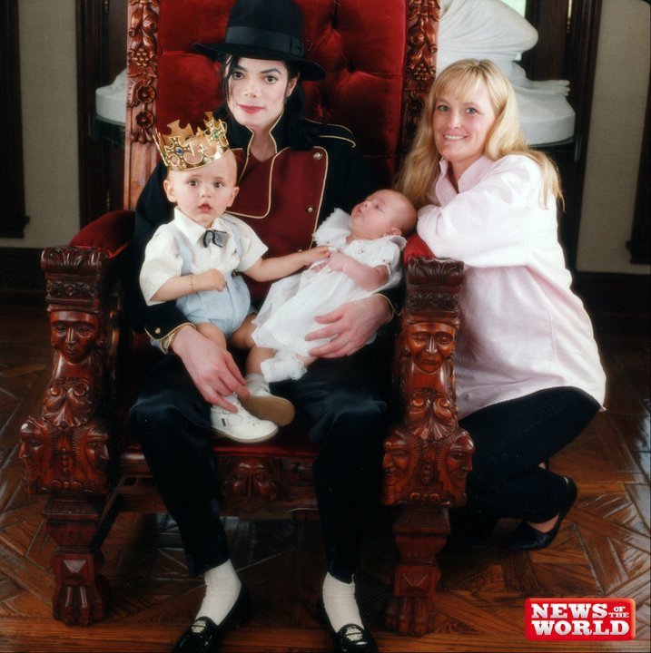 RARE-michael-jackson-16570359-717-720