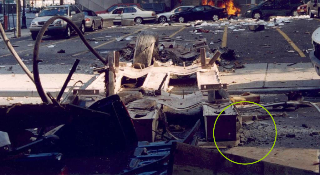 wtc-debris-street-damage