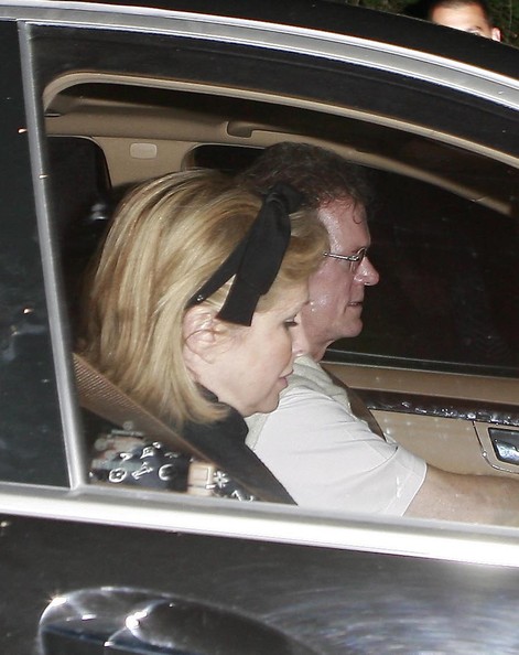 KathyHiltonRickHiltonFamilyFriendsOutsid