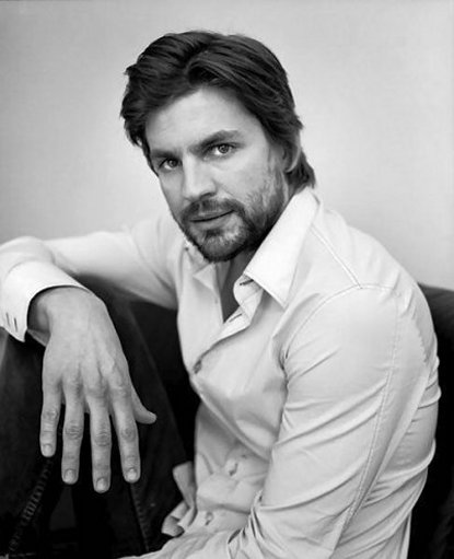 gale-harold-biography-2