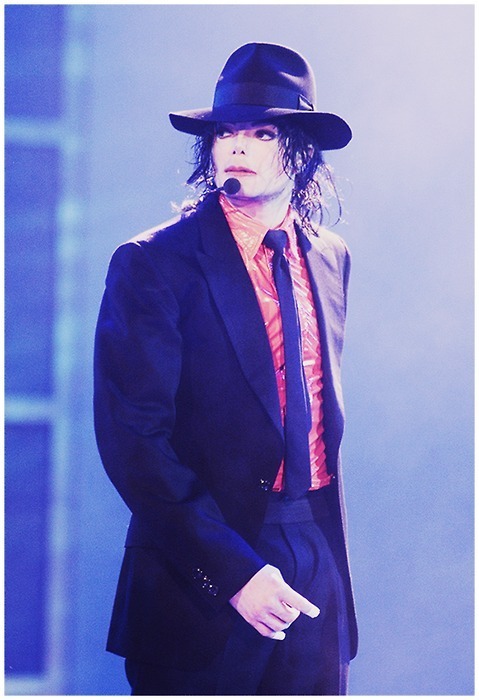 Michael-Jackson-michael-jackson-14558788