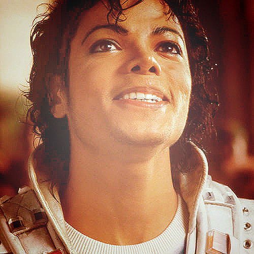 Beautiful-Smile-michael-jackson-24166206