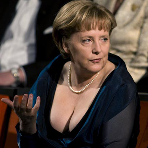 vo618681270893426merkel-dekollete