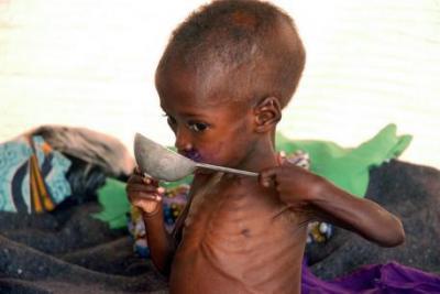hungersnot-in-ostafrika-L-sGKtsm