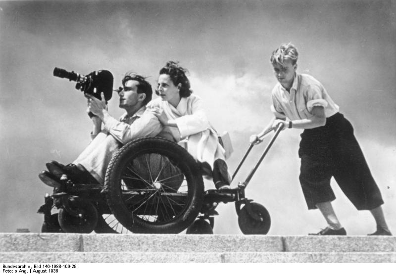 Bundesarchiv Bild 146-1988-106-292C Leni