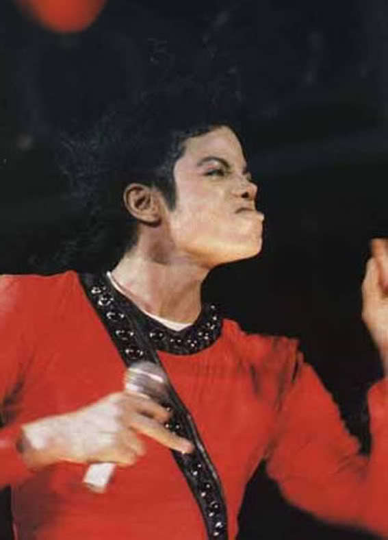 MJJ-michael-jackson-20563315-567-788