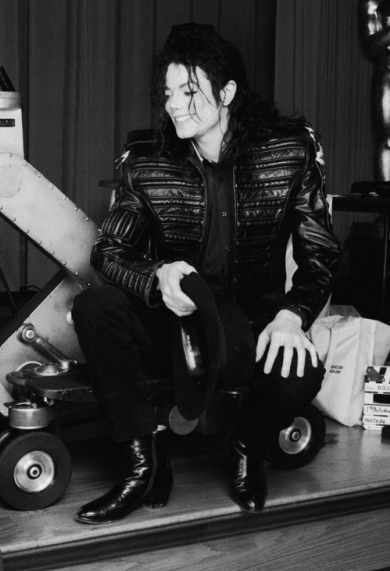 MJ-Photoshoots-michael-jackson-7268494-3