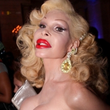 amandalepore2fa41c73jpg