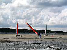 220px-Quend 16 char a voile