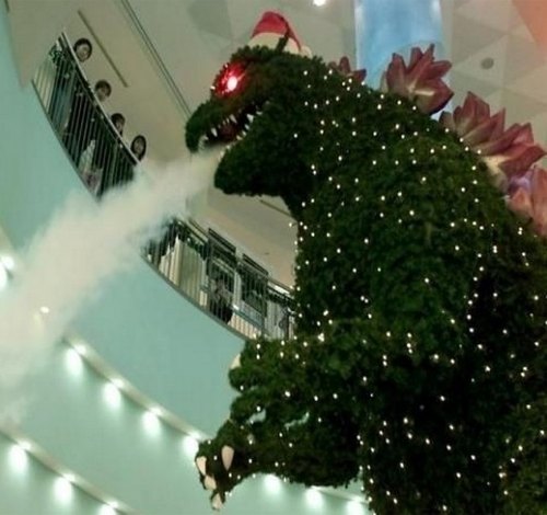 funny-godzilla-christmas-tree