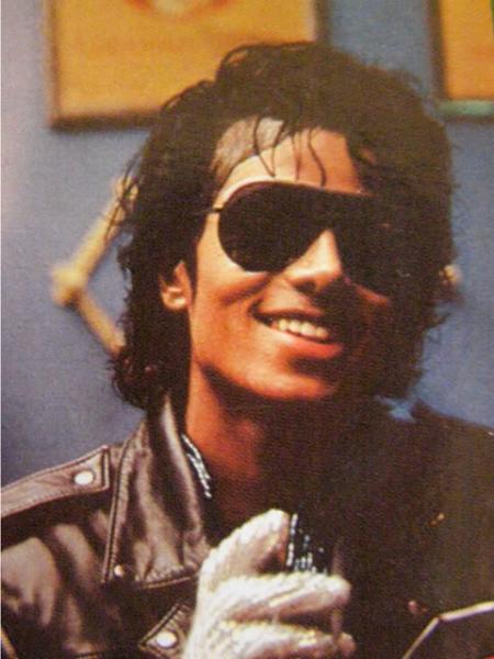 Mjj-michael-jackson-24174194-450-600