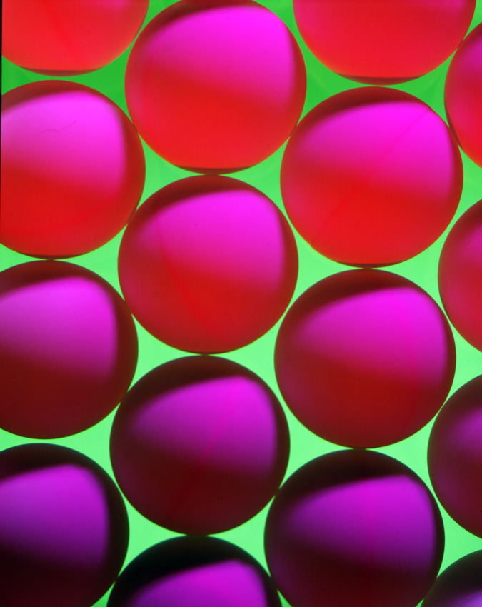 hexagonal-close-packing-magenta-spheres-