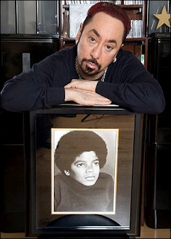 hnonbv David-Gest-111102