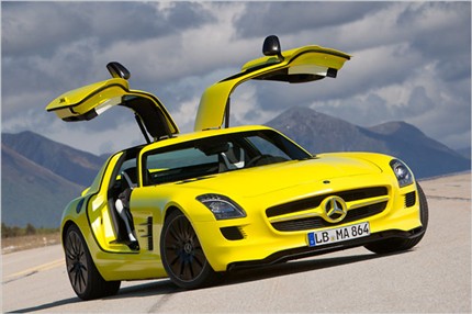 dlc5Q8 Mercedes SLS AMG E-Cell