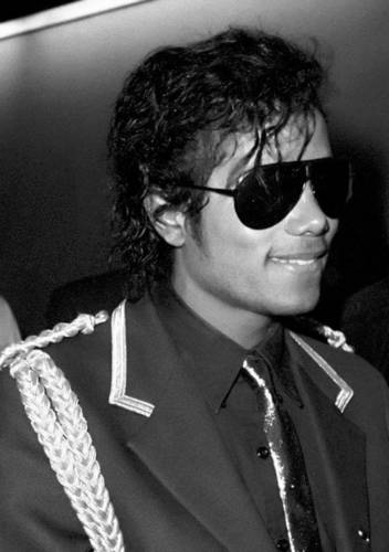 MICHAEL-JACKSON-the-thriller-era-1839227