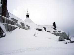 th 165641980 800px Timberlinelodge front