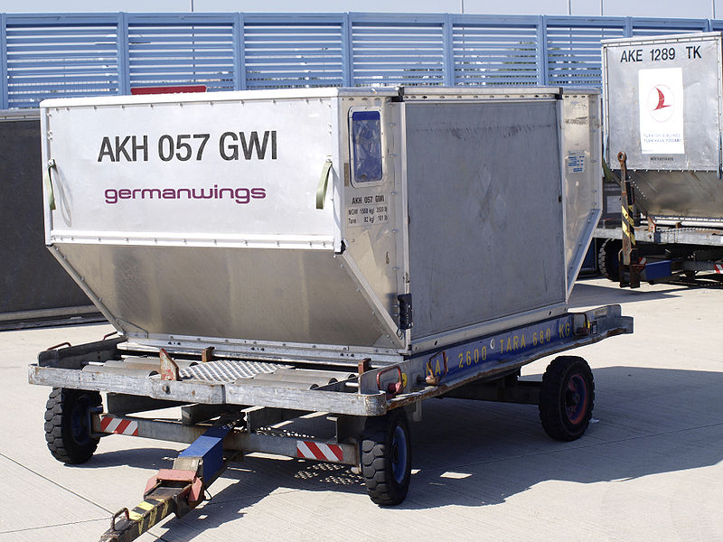 800px-Germanwings Container 03