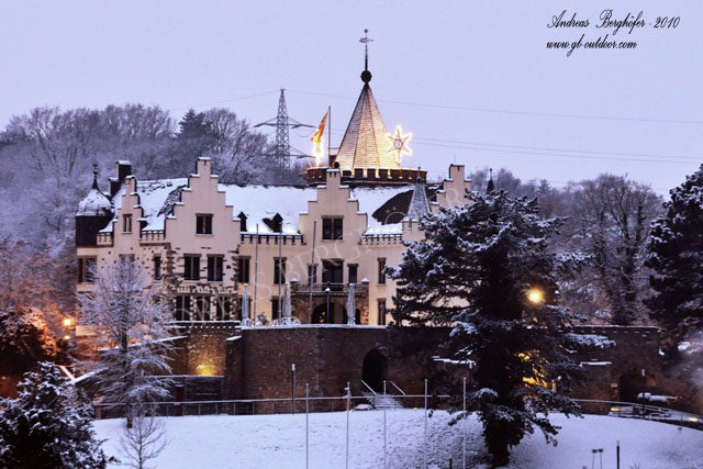 burg-rode-herzogenrath-im-winter-8018b0d.jpgwidth1000