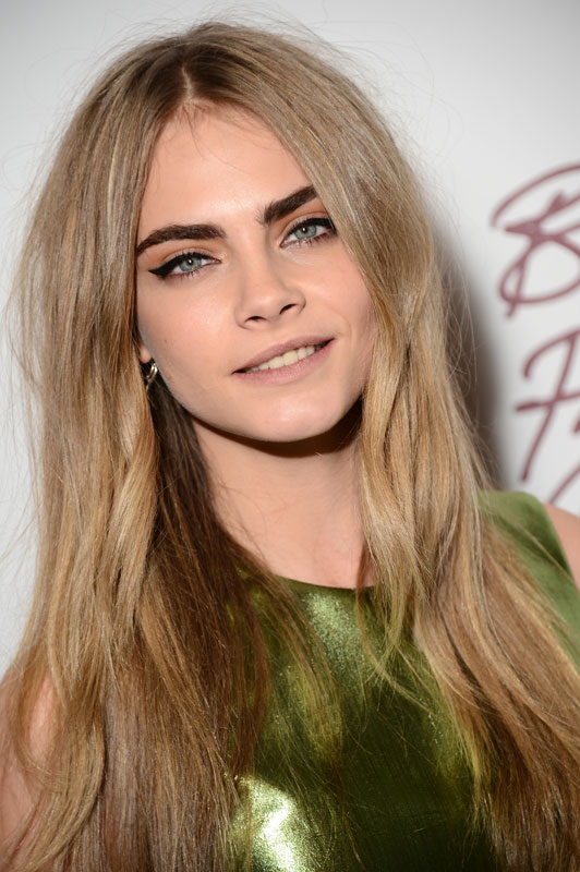  delevingne-cara-11-fbffb14b-84f4-11e2-9