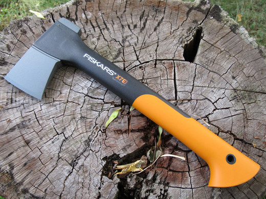 fiskars-x7-universalaxt-xsharp-schrfer