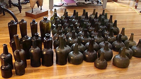 f5146e pirate-glass-bottles