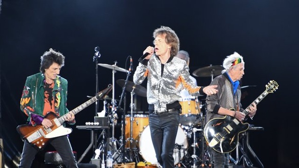 die-rolling-stones-starteten-ihre-show-m