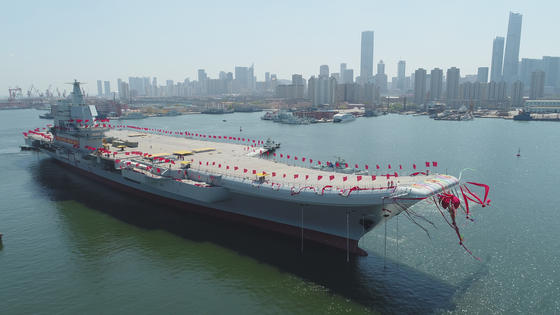 Chinas-erster-selbst-gebauter-Flugzeugtr