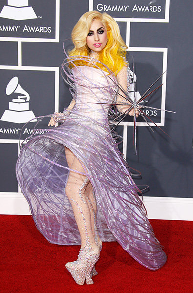 31jan2010-grammys-lady-gaga-outrageous-f