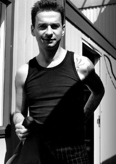 Dave-dave-gahan-35404501-405-574