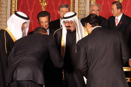 obama-bowed