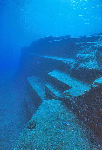 yonaguni4-megalithic-walls