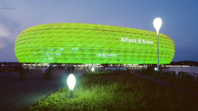 allianz-arena-gruen