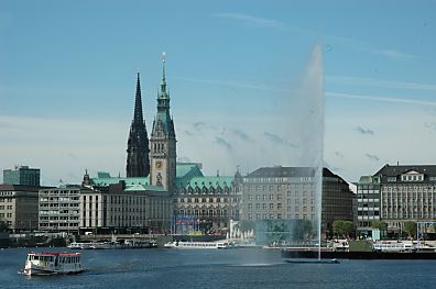 c2e210 011 14186 binnenalster rathaus ha