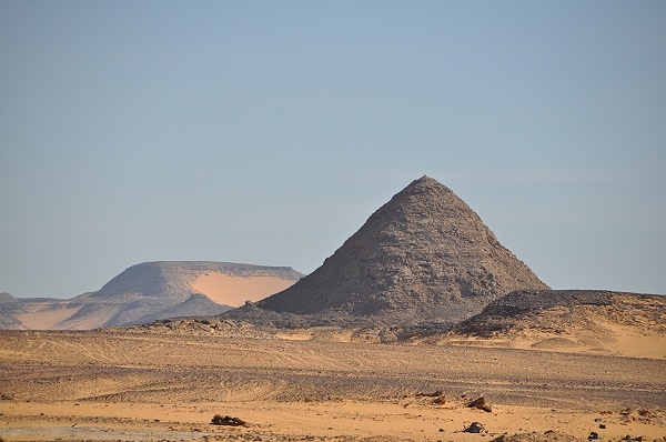 Natuerliche-Pyramide