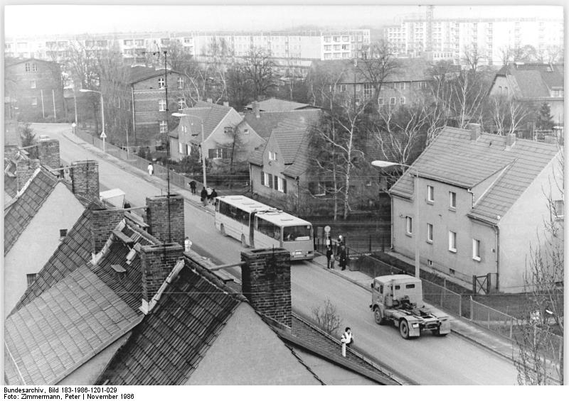 Bundesarchiv Bild 183-1986-1201-029 Berl