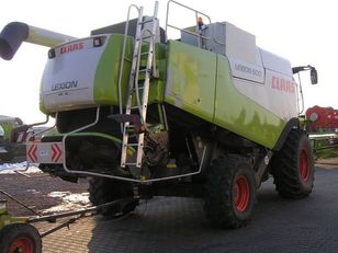 Landmaschinen-Mahdrescher-CLAAS-Lexion-6