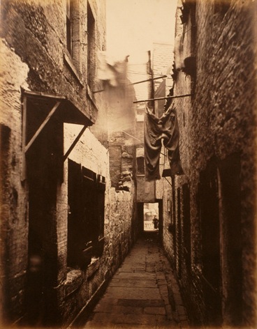 Slum in Glasgow2C 1871
