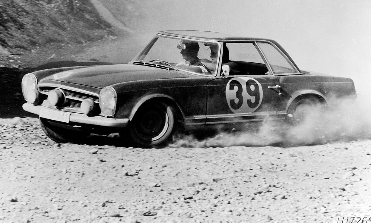 Bilder-Thread 04 History-50-years-of-Pagoda-230-SL-196