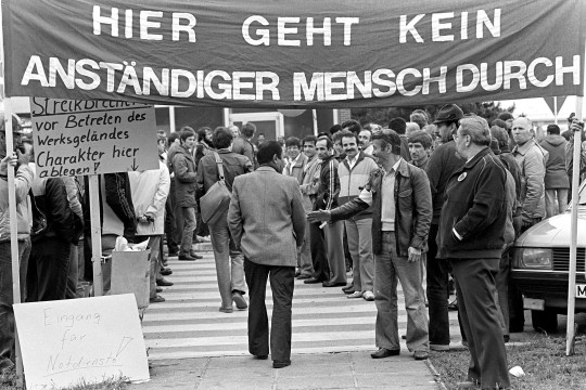 Streik-bei-Opel-fuer-die-35-Stunden-Woch