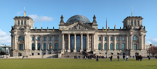 600px-Berlin reichstag west panorama 2
